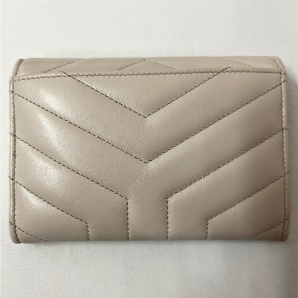 YSL Yves Saint Laurent Loulou Lou Lou Flap
Wallet Card Case - Picture 3 of 8